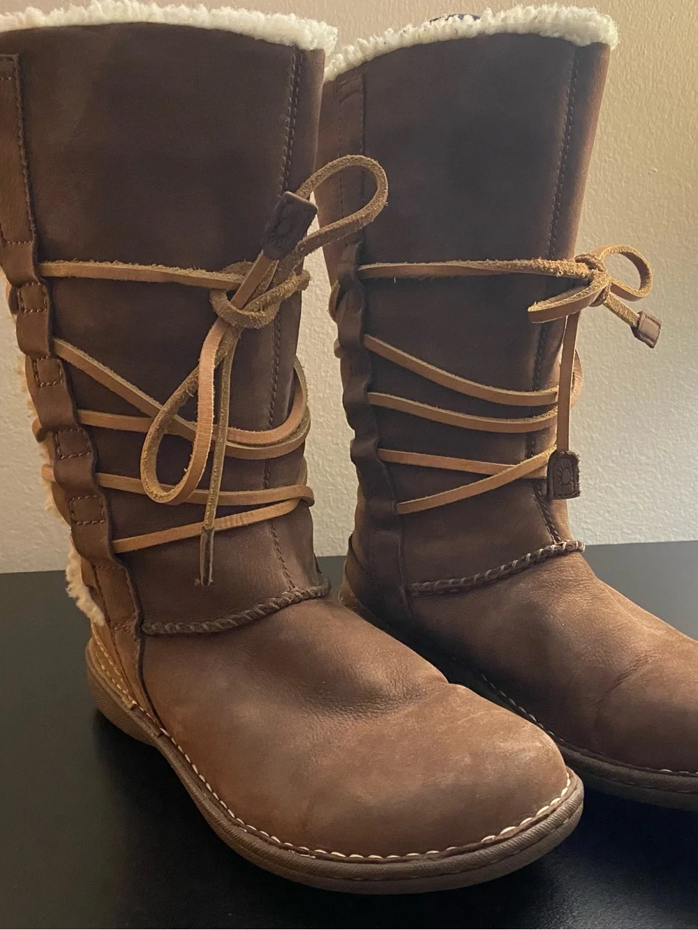 UGG Australia Sundance II Brown Leather Shearling Boots Size 7 S/N 1634 F8006E